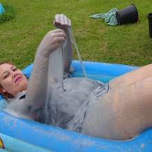 Darkabyss445: Gunge Bath While Stripping