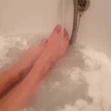 Top Messy Girls: In the Bathroom in the Water Wearing Clothes