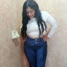 WetPlace: Jazminss Shower In Jeans