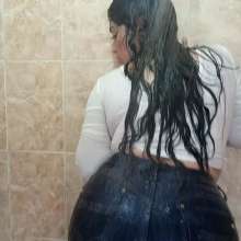 WetPlace: Jazminss Shower In Jeans