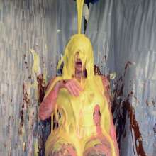 FunFilled Photography: Krystal's Pie and Slime Trivia Challenge in Jeans!