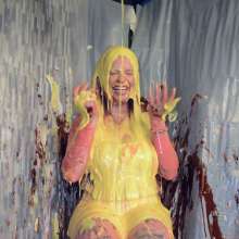 FunFilled Photography: Krystal's Pie and Slime Trivia Challenge in Jeans!