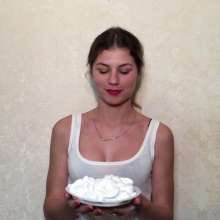 Top Messy Girls: Pretty Girl Pie in the Face