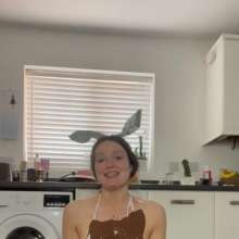 WAMfuns Messy Forfeits: Queen Peach Chocolate Easter Bunny
