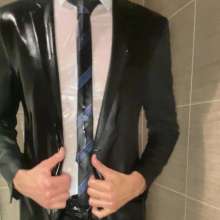 derekwam: Suit and Slime