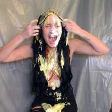 FunFilled Photography: Sydney's Pie and Slime Trivia Challenge in Jeans/Crop Top!