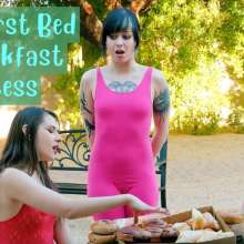 Larzstord: The Worst Bed and Breakfast Hostess
