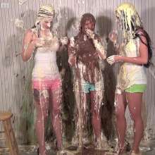 Anglefan: 3-girl pie video, updated quality