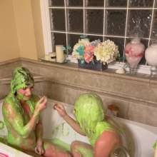 Slimed Models: Zoe and Dani Slime Each Other Naked