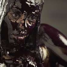 Gater: Black oil promos for Brazilian TV show Ilha de Ferro