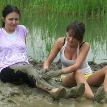 Lara_eurowam: Adria Is Back with Her Girlfriend to the Mud Pit