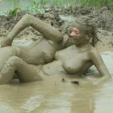 Lara_eurowam: Adria Is Back with Her Girlfriend to the Mud Pit
