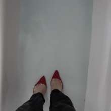 MessyCDresser: Business Suit and Heels Bath