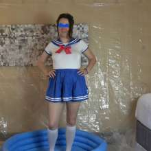 Beantwn: Savory Schoolgirl!