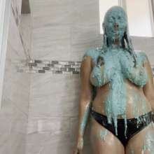 Splat Network: Jen Capone's Nude Messy Gameshow