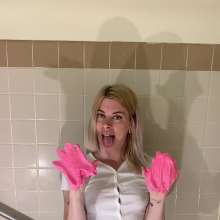 RevSlymsford: Kaydens Has Naughty Fun With Pink Frosting!