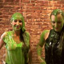 RevSlymsford: Messy Jessie and Cherry Try Extreme Head Dunking and More