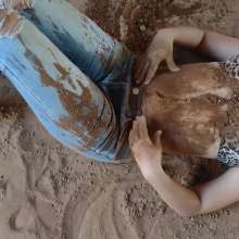 Wam Bagheera Studio: Messy Mud Belly Fun
