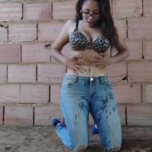 Wam Bagheera Studio: Messy Mud Belly Fun
