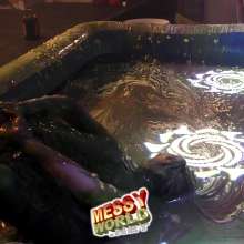 LiquidX: Bag Bogging Gunge Game: Ali vs Anna