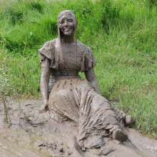 DungeonMasterOne: Midsummer Maude's Formal Blue Mudbath!