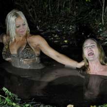 dlodoski: Whiny Chick Meets Jungle Girl--Photos