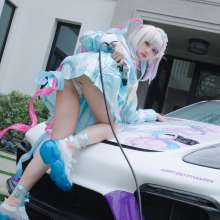 RSSRuinStreetStyle: Sexy Cosplay Girl Plays Clean Slime and Gets Soak By Washing Her Porsche