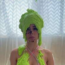 Anglefan: Vivi gets pied from above!