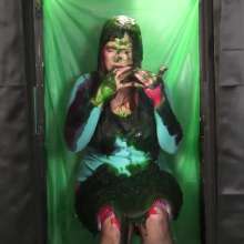 TheGungeZone: Vivian Tricked Into the Gunge Tank