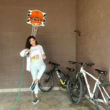 wet.look.me: Wetlook girl in white Leggings gets wet | Wetlook.biz
