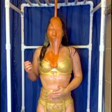 Chloe of PieroProductions: Chloe G In... Solid Gold