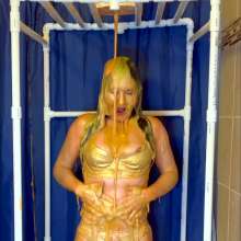 Chloe of PieroProductions: Chloe G In... Solid Gold