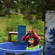 JD and Messy Andi: Spreading some positivity with a dunked clown :)