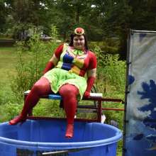 JD and Messy Andi: Spreading some positivity with a dunked clown :)