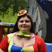 JD and Messy Andi: Spreading some positivity with a dunked clown :)