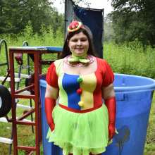 JD and Messy Andi: Spreading some positivity with a dunked clown :)