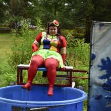 JD and Messy Andi: Spreading some positivity with a dunked clown :)