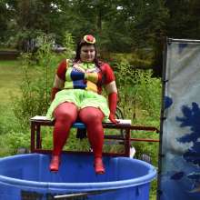 JD and Messy Andi: Spreading some positivity with a dunked clown :)