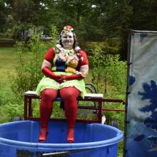 JD and Messy Andi: Spreading some positivity with a dunked clown :)