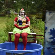 JD and Messy Andi: Spreading some positivity with a dunked clown :)