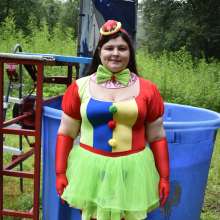 JD and Messy Andi: Spreading some positivity with a dunked clown :)