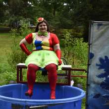 JD and Messy Andi: Spreading some positivity with a dunked clown :)