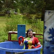 JD and Messy Andi: Spreading some positivity with a dunked clown :)