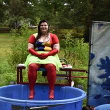 JD and Messy Andi: Spreading some positivity with a dunked clown :)
