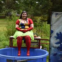 JD and Messy Andi: Spreading some positivity with a dunked clown :)
