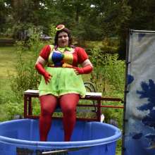 JD and Messy Andi: Spreading some positivity with a dunked clown :)