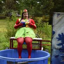 JD and Messy Andi: Spreading some positivity with a dunked clown :)