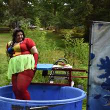 JD and Messy Andi: Spreading some positivity with a dunked clown :)