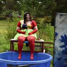 JD and Messy Andi: Spreading some positivity with a dunked clown :)