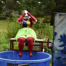 JD and Messy Andi: Spreading some positivity with a dunked clown :)